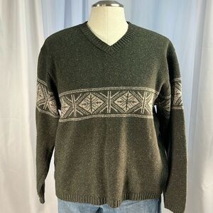 Eddie Bauer wool blend fair isle gray ivory long sleeve v-neck pullover men's M